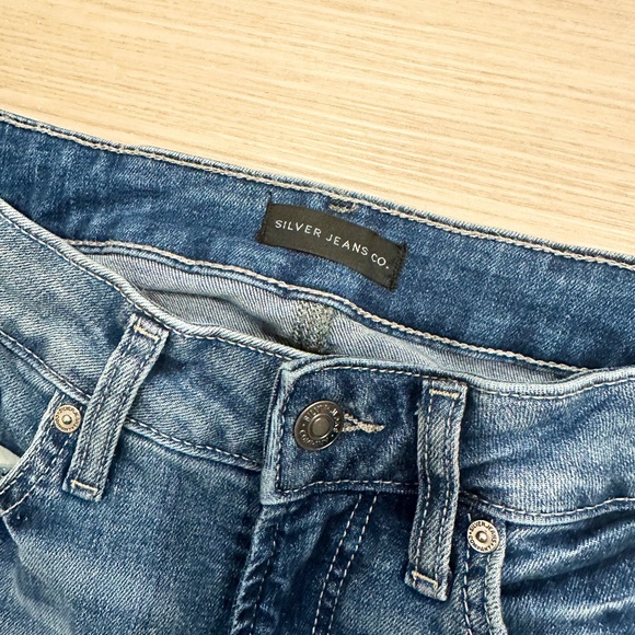 Silver Jeans Co. Avery Straight leg Jeans - Picture 3 of 7